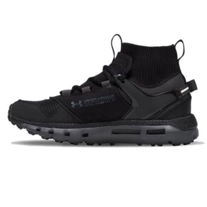 Under Armour Basket Under Armour HOVR SUMMIT MID SPORTSTYLE - Réf. 3022949-001. Couleur : Noir. Détails. - Tige en mesh légère et respirante avec