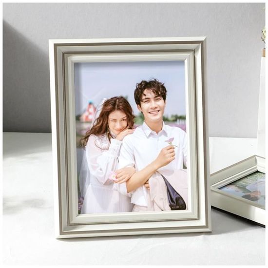Petit Cadre Photo Ovale Doré Brossé Avec Un Cygne - Idée Déco Moderne Pour Vos Photos