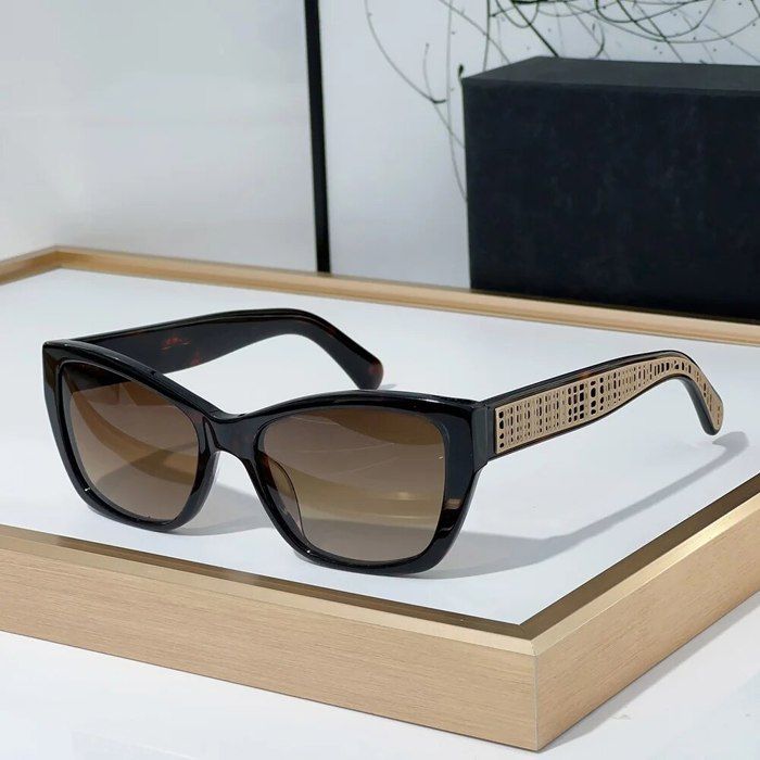 Lunettes De Soleil Papillon : Notre Sélection Shopping - Marie Claire