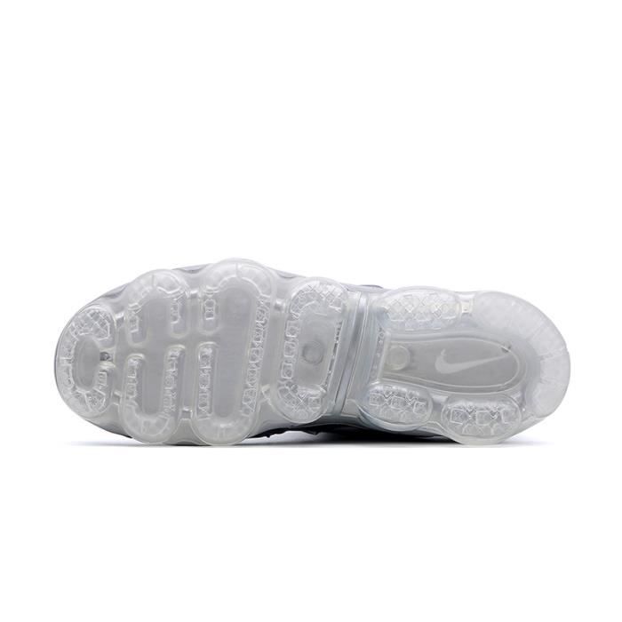 vapormax plus silver white