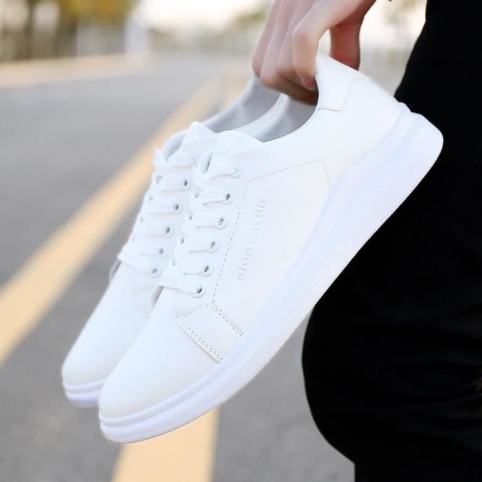 chaussures blanches