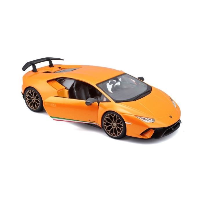 BURAGO Lamborghini Countach LPI 800 Blanche 1/18ème pas cher