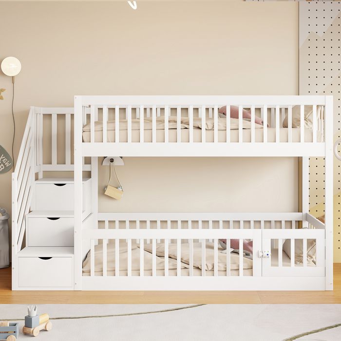 Lit superposé Maisentiel bois blanc 90x200 avec escalier à tiroirs sous marches et porte ludique