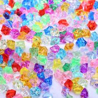Lot de 2 000 confettis à paillettes - Décoration d'anniversaire Lot de 2 000 confettis à paillettes - Décoration d'anniversaire