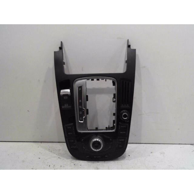 PIECES AUTO D'OCCASION - 8T0919609F - COMMANDE KIT D'INSTALLATION D'AUTORADIO - AUTORADIO AUDI Q5 - E1-381734