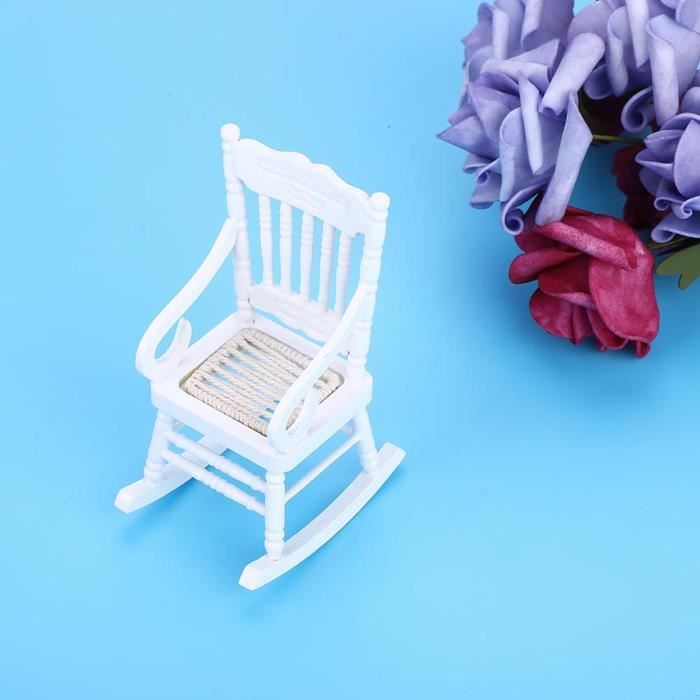 Chaise Miniature En Bois Non Peinte – Le Petit Meuble Qui Va Donner Vie à Ta Maison De Poupée !