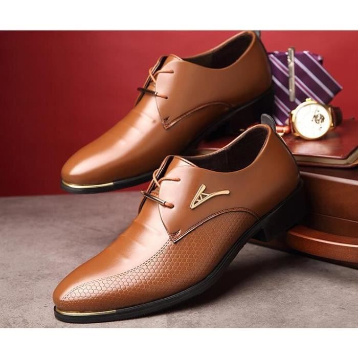 Mode Homme En Cuir Bout Pointu Chaussures Classique Bullock Mariage D Affaires Chaussures De Tenue Decontractee Plus Size Noir Achat Vente Mocassin Cdiscount