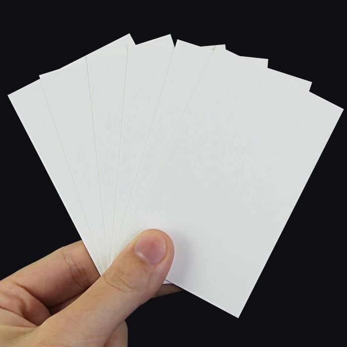 Carte blanche vierge et enveloppe avec feuilles d'eucalyptus. Invitation  vierge . image libre de droit par InkDropCreative © #333770528