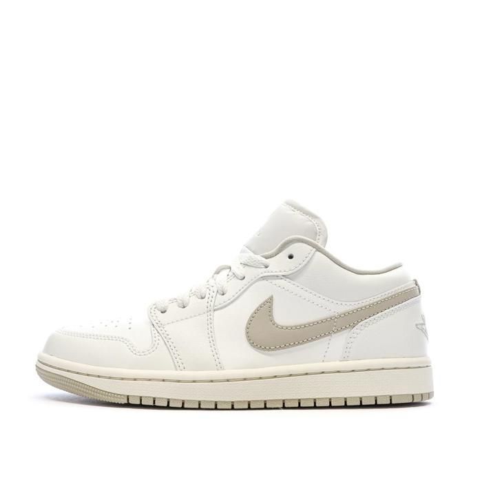 Nike Basket Écru/Marron Mixte Nike Air Jordan 1 Low