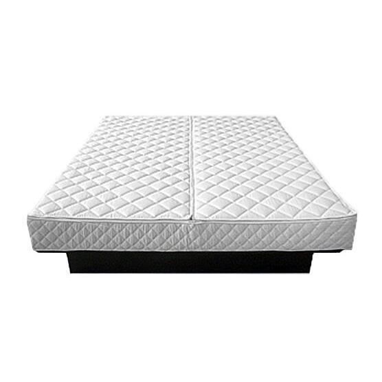 Housse pour matelas à eau - BELIANI - 180x200 cm - Anti-transpiration - Déhoussable Housse pour matelas à eau - BELIANI - 180x200 cm - Anti-transpiration - Déhoussable