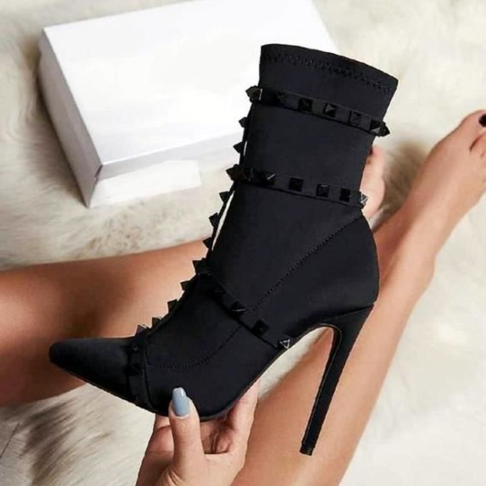 Bottine femme top cloutée