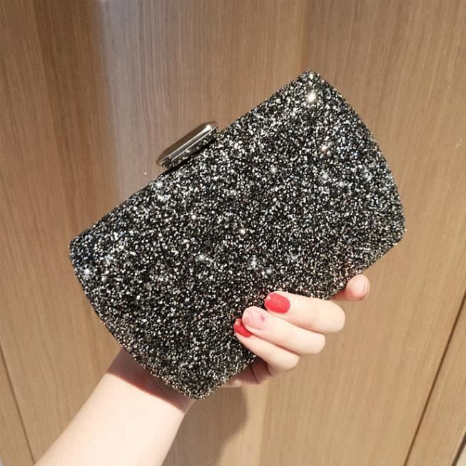 sac avec chaine argent