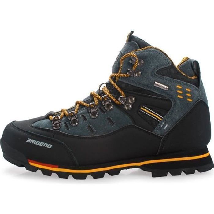 anciennes Chaussures de Ski Le Trappeur Troupes de Montagne Achat Personnel
