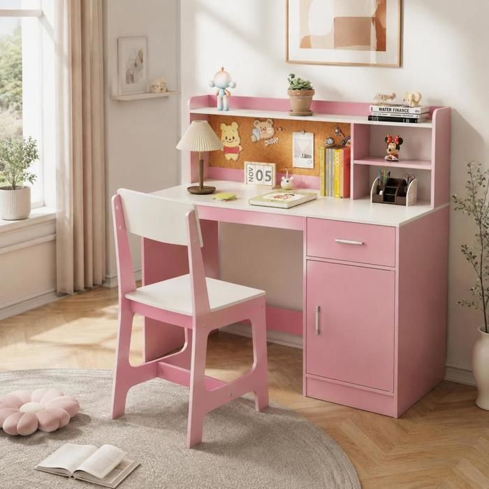Blanc et rose pour devoirs et dessin : ensemble bureau enfant avec chaise étagères tiroir et placard