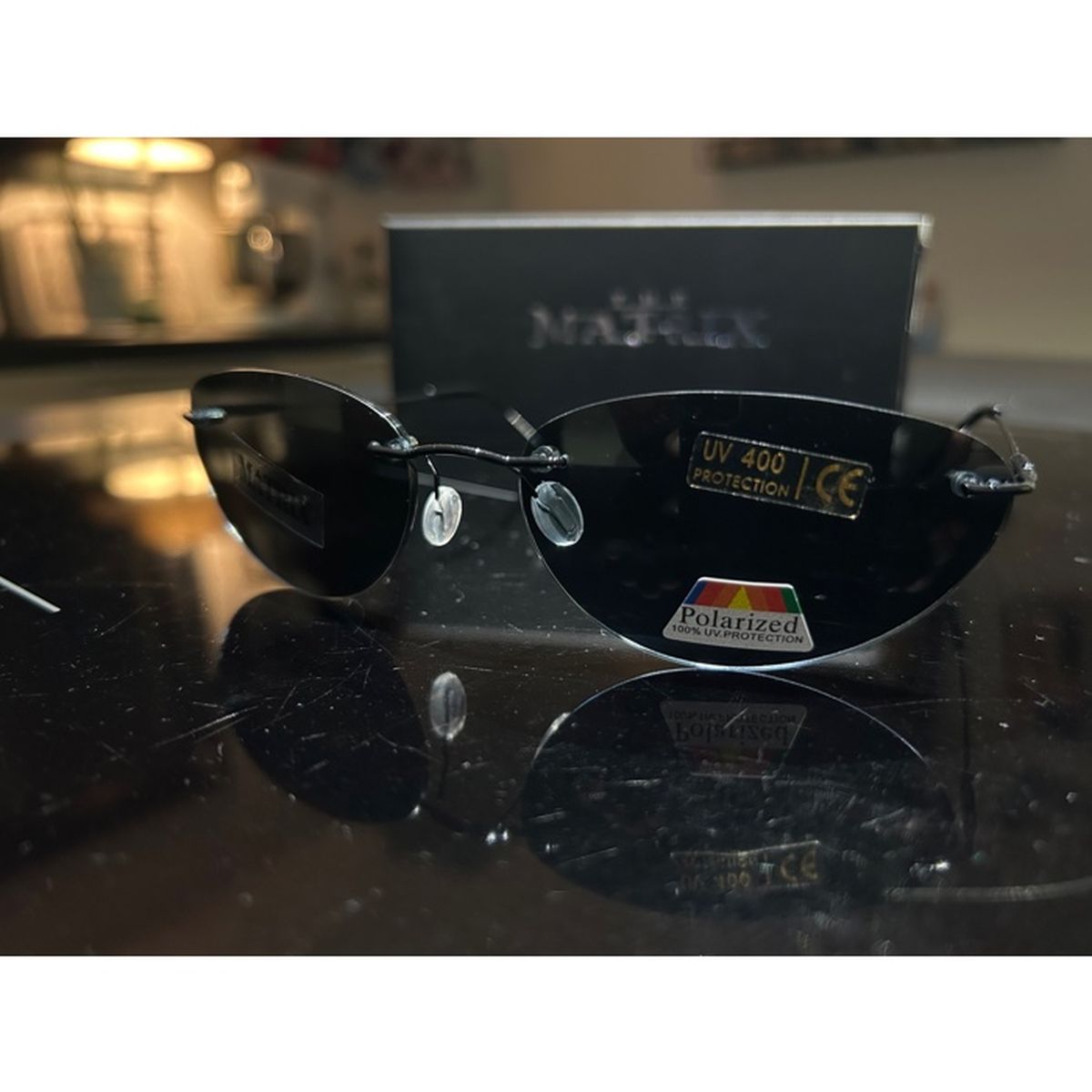 LUNETTES MATRIX VERSION NEO RÉVOLUTION + POCHETTE GRAVÉE THE MATRIX ...