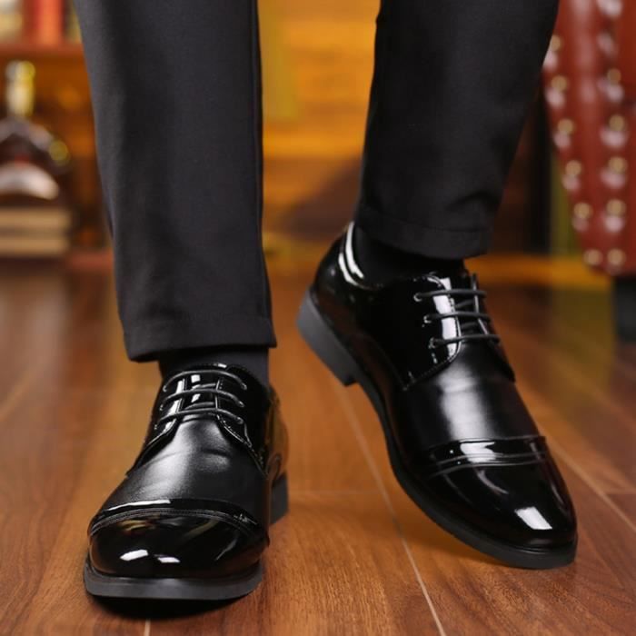 chaussure a bout carre