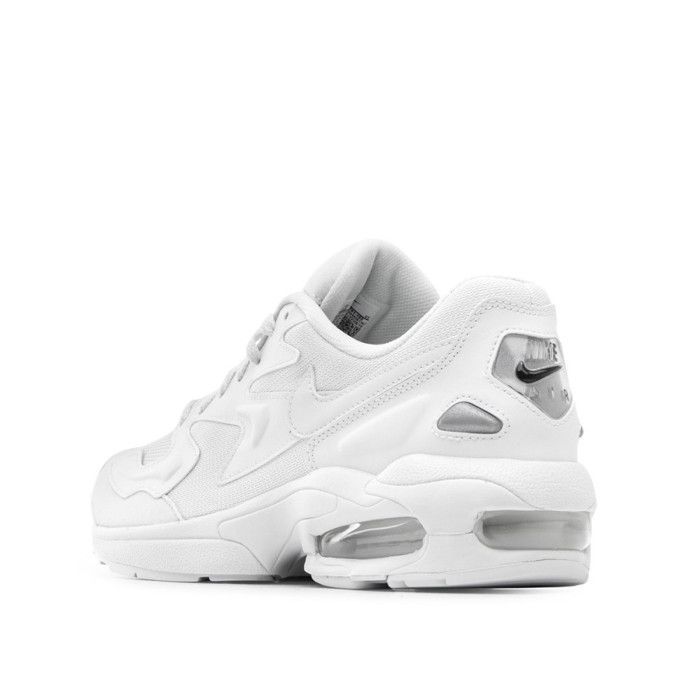 white nike air max 2