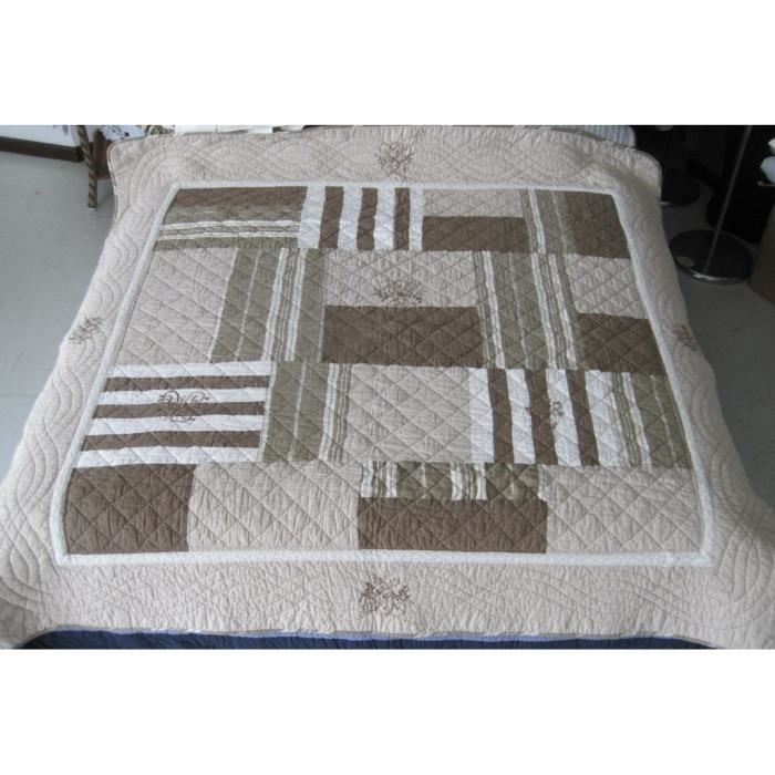 Couvre-lit Matelassé 100% Coton Style Boutis - Dominante Noire - Taille Simple CLB7