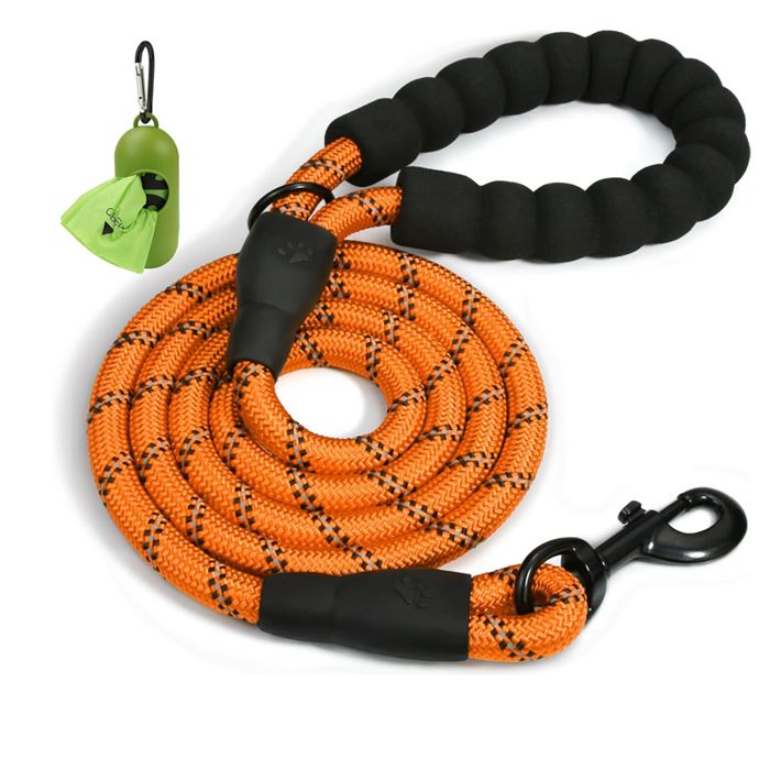 Laisse Chien Corde Laisse pour Chien en Nylon avec Poignée Rembourrée Douce et des Fils réfléchissants 15 m Laisse Forte