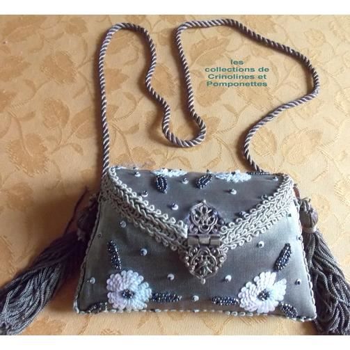 pochette en perle