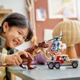 LEGO® 76941 Jurassic World La Chasse du Carnotaurus, Dinosaure Jouet Enfant +7 ans avec Hélicoptère et Pick-up-4