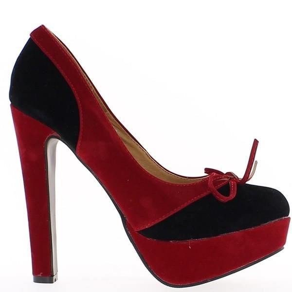 talon noir semelle rouge