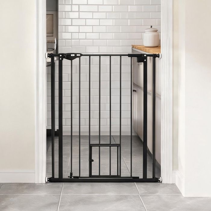 Barrière de sécurité acier noir extra-haute 104 cm avec porte chat fermeture automatique et double verrouillage largeur 74-80 cm