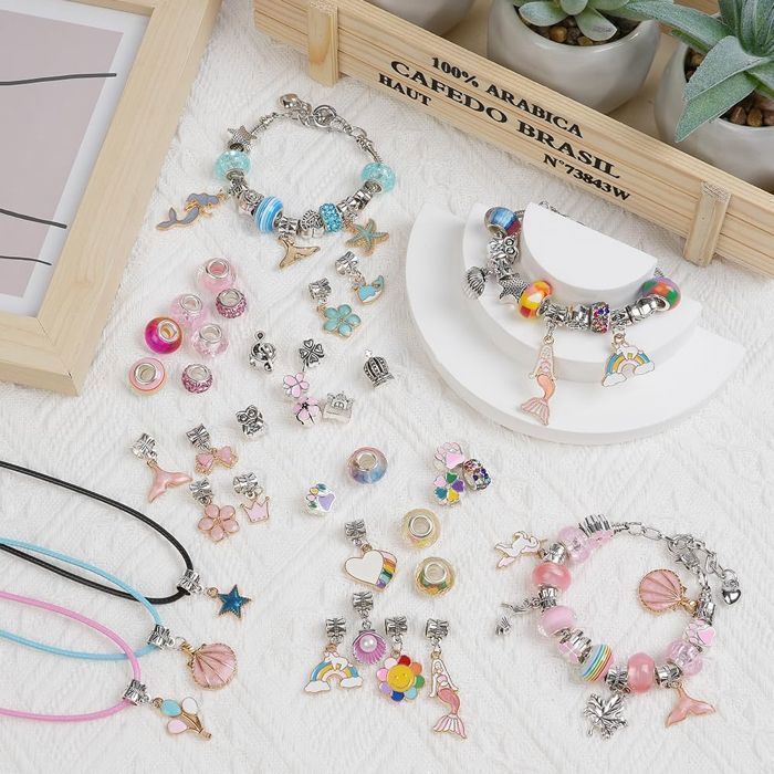 Kit De Fabrication De Bracelets à Charms – 20 Perles Cristal + 20 Breloques – Cadeau DIY Fille 4-13 Ans (violet)