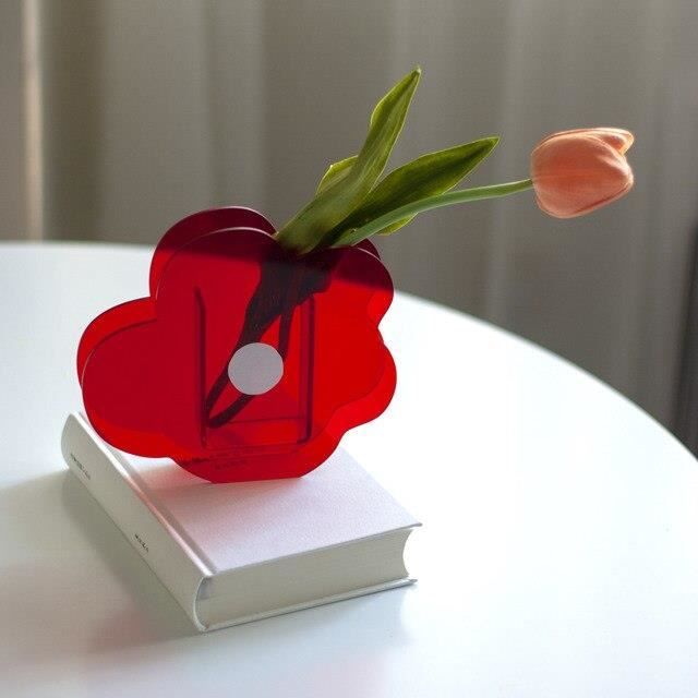 Vase Décoratif Blanc 22cm (haut) X 17cm (large) – Neuf Avec étiquettes