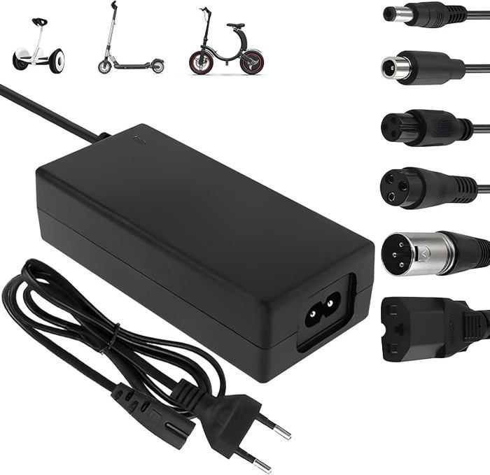 Chargeur Universel 54.6V 2A Pour Trottinette Électrique – Compatible Kugoo M4, Hitway H5, Hoverboard 48V + 6 Connecteurs + Sac Étanche 2L