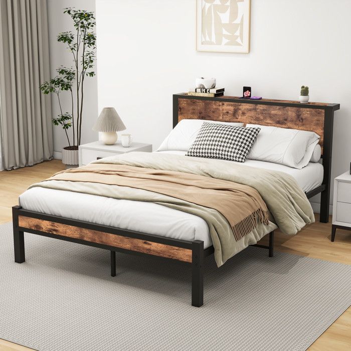 Cadre de lit 140x200cm - DREAMMESPACE - Métal - Marron - Style Antique - 2 places