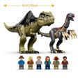 LEGO® 76949 Jurassic World L’Attaque du Giganotosaurus et du Therizinosaurus, Hélicoptère et Figurine de Dinosaure-3