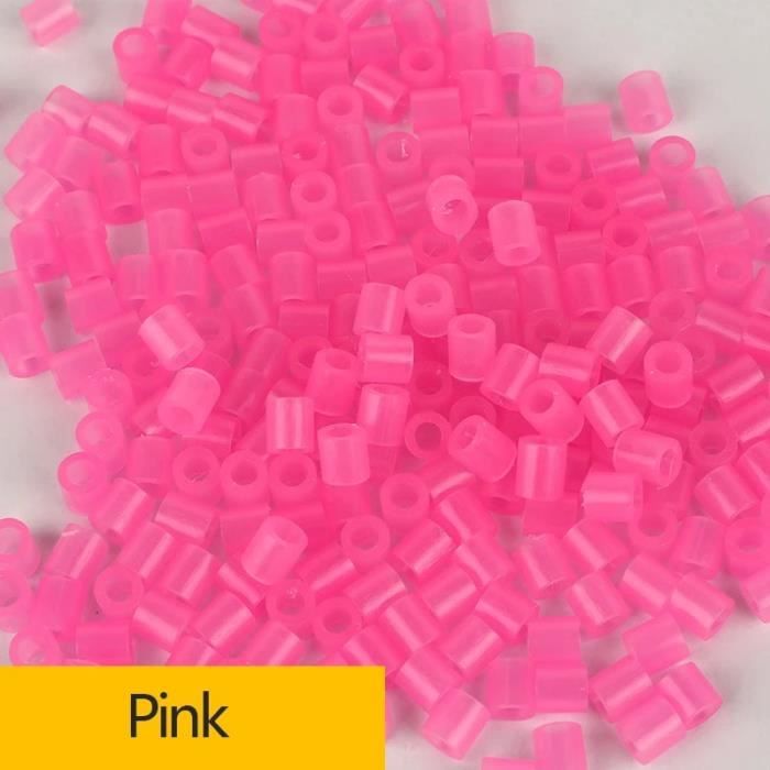 VynyQoo Perles à Repasser Lumineuses, 3200 pièces, 7 Couleurs, Perles Fusibles 5mm DIY pour Enfants, Kit Créatif Art & Craft Gifts VynyQoo Perles à Repasser Lumineuses, 3200 pièces, 7 Couleurs, Perles Fusibles 5mm DIY pour Enfants, Kit Créatif Art & Craft Gifts