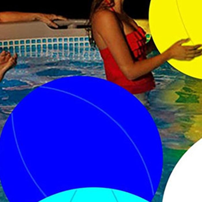 GUSHE Ballon de Plage Lumineux à Lumière LED 16 Couleurs, Boule d'eau Gonflable avec Télécommande, Piscine Flottante, Jouets pour Enfants, Boules LED pour Plage et Party GUSHE Ballon de Plage Lumineux à Lumière LED 16 Couleurs, Boule d'eau Gonflable avec Télécommande, Piscine Flottante, Jouets pour Enfants, Boules LED pour Plage et Party