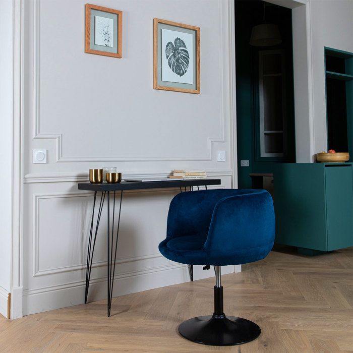 Tabouret de bar en velours bleu NOLAN Tabouret de bar en velours bleu NOLAN