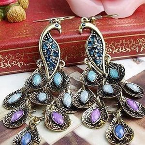 Femmes Charmant Boucles d/'oreilles Bijoux Strass Cristal Paon Ear Stud Piercing