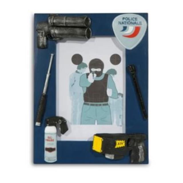 CADRE PHOTO POLICIER ARMES DE DÉFENSE - Collection Police Française ...