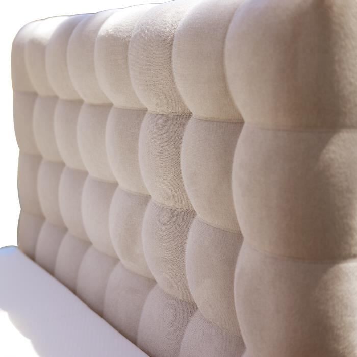 Tête de lit VERSAILLES 160x122 beige Gamme Prestige Hôtel capitonnée est composée d’un tissus de qualité supérieure.