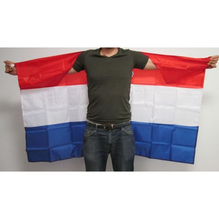 2 pièces Drapeau Croatie Croatia Flag 90x150cm, Drapeaux Croate avec œillets en laiton en Polyester Couleurs Vives Parfait pour événements sportifs, historiques ou politique