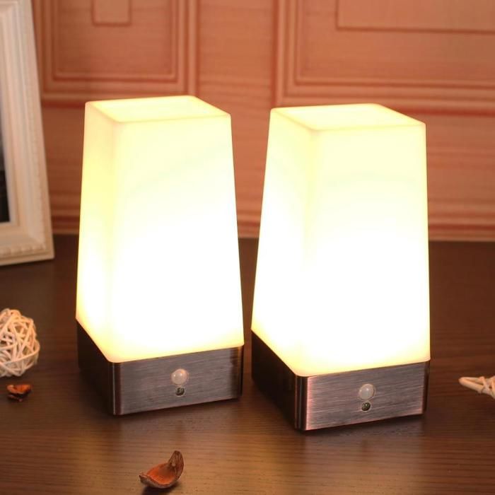Lot de 2 lampes de chevet LED sans fil avec détecteur de mouvement PIR 3 modes alimentées par piles fonctionne avec 3 piles Lot de 2 lampes de chevet LED sans fil avec détecteur de mouvement PIR 3 modes alimentées par piles fonctionne avec 3 piles