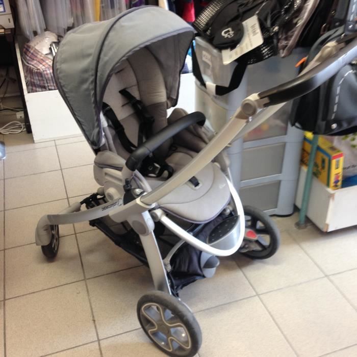 poussette jumeaux avec 2 siege auto