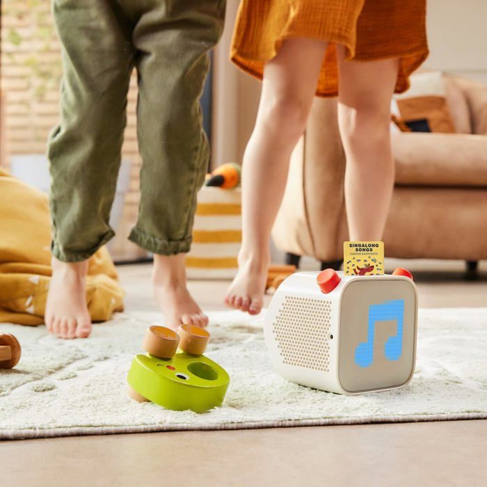 YOTO Mini Édition 2024 + Pack découverte 3 à 7 Ans, Boîte à Histoires, conteuse avec veilleuse, Horloge, 5 Livres Audio français pour Enfant, Contes musicaux, imagier à écouter YOTO Mini Édition 2024 + Pack découverte 3 à 7 Ans, Boîte à Histoires, conteuse avec veilleuse, Horloge, 5 Livres Audio français pour Enfant, Contes musicaux, imagier à écouter