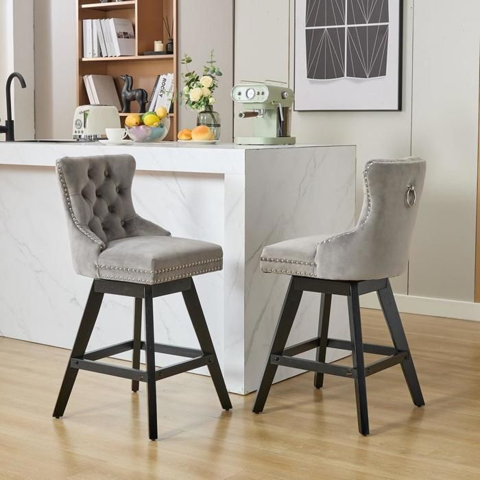 Tabouret de bar - KOMHTOM - Capitonné pivotant - Velours gris - Pieds bois massif - Pivot 360° Tabouret de bar - KOMHTOM - Capitonné pivotant - Velours gris - Pieds bois massif - Pivot 360°