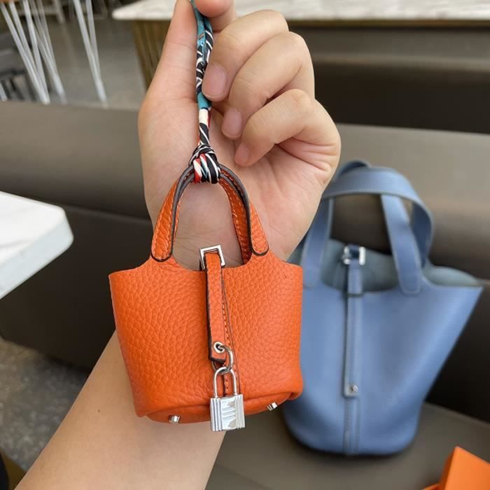 Sac a main Sac a main en cuir veritable fait a la main decoration de luxe pendentif accessoires serrure Picotin orange C279 Cdiscount Bagagerie Maroquinerie
