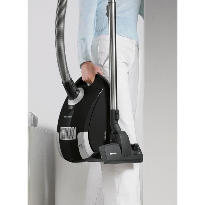 ASPIRATEUR TRAINEAU AVEC SAC MIELE