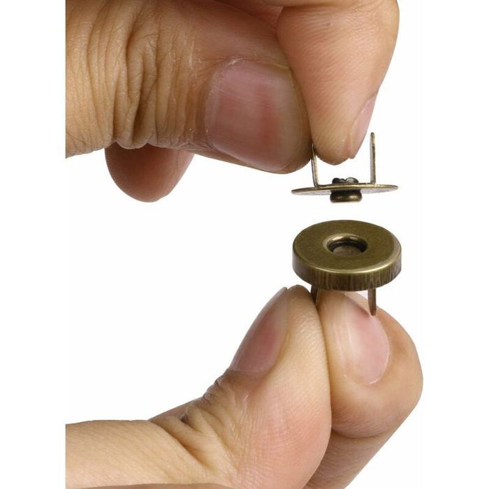 Bouton Aimanté Pour Sac,14 Pièces Pression Magnetique a Coudre, 14 mm Fermoir Magnetique Convient Pour La Couture, l'Artisanat, Les Bagages, Les Vêtements, Le Cuir, Les Attaches De Bouton (Argent