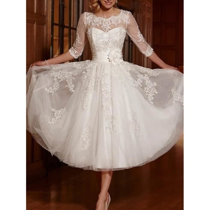 Robe de mariee courte en dentelle a manches moyennes Violet M Forme A Organza