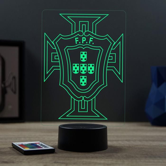 Lampe 3D Sport Equipe du Portugal – LED – Idée Cadeau – Fabriquée en France