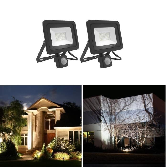 2 Projecteurs LED Extérieurs 30W Avec Détecteur De Mouvement - IP66 étanche - Télécommande - 6500K Blanc Froid - 2400 Lm - Pour Jardin, Garage, Mur