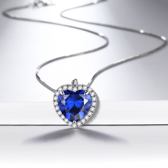 De L'oc&eacute;an Bijou Vrai Collier Pendentif 'C&oelig;ur De L'Oc&eacute;an' - Inspiration Titanic, Bleu Fonc&eacute; Cristal, Cha&icirc;ne D&eacute;claration - Neuf Avec &eacute;tiquettes Le Vrai